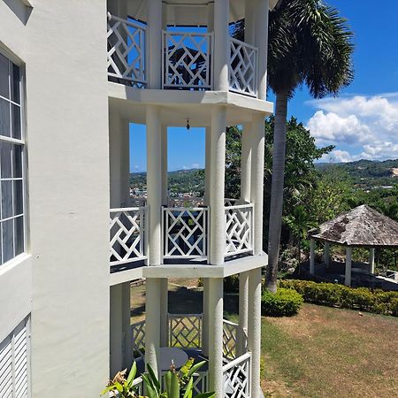 Ivory Tower Ocho Rios Daire Dış mekan fotoğraf