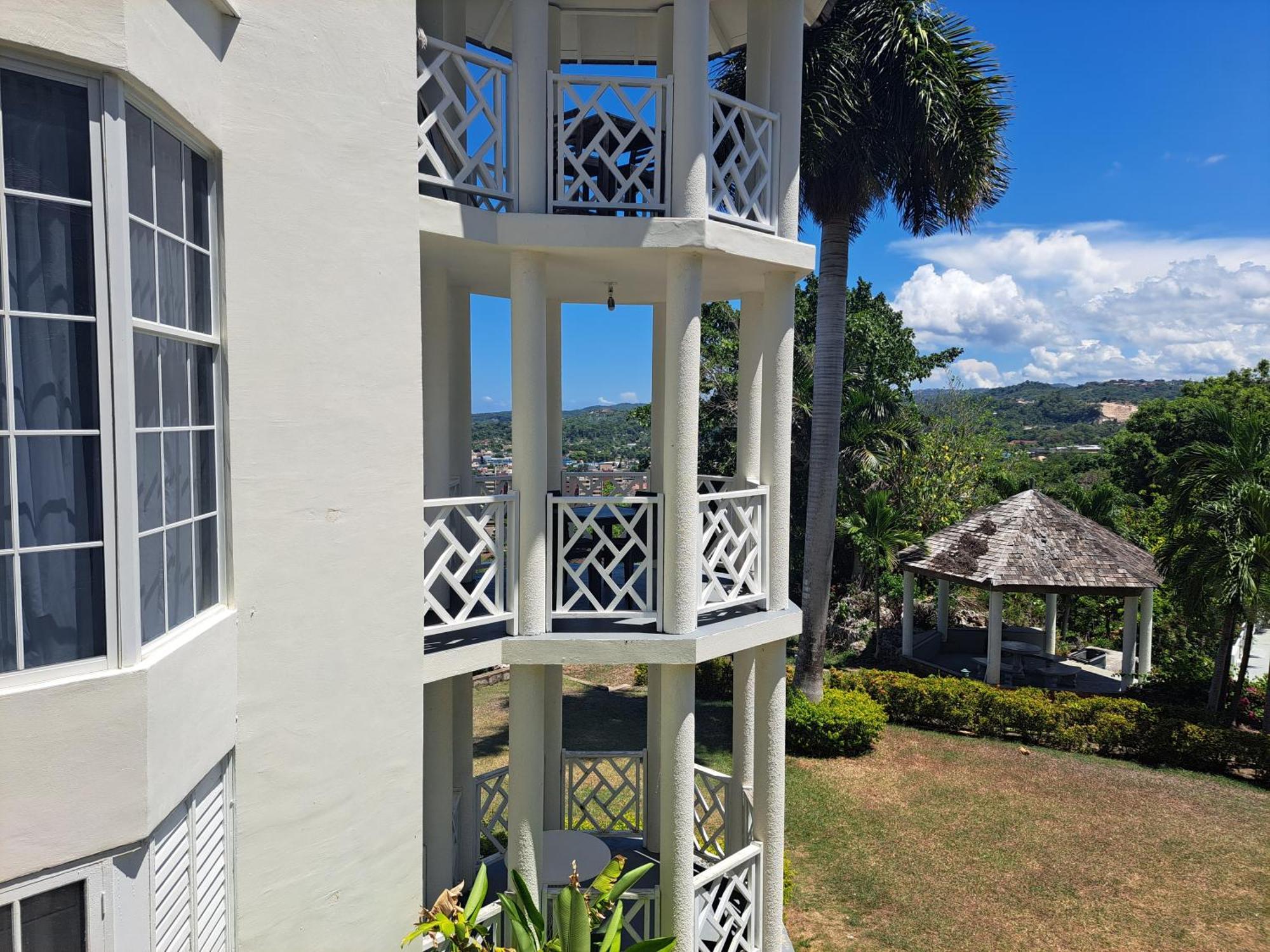 Ivory Tower Ocho Rios Daire Dış mekan fotoğraf
